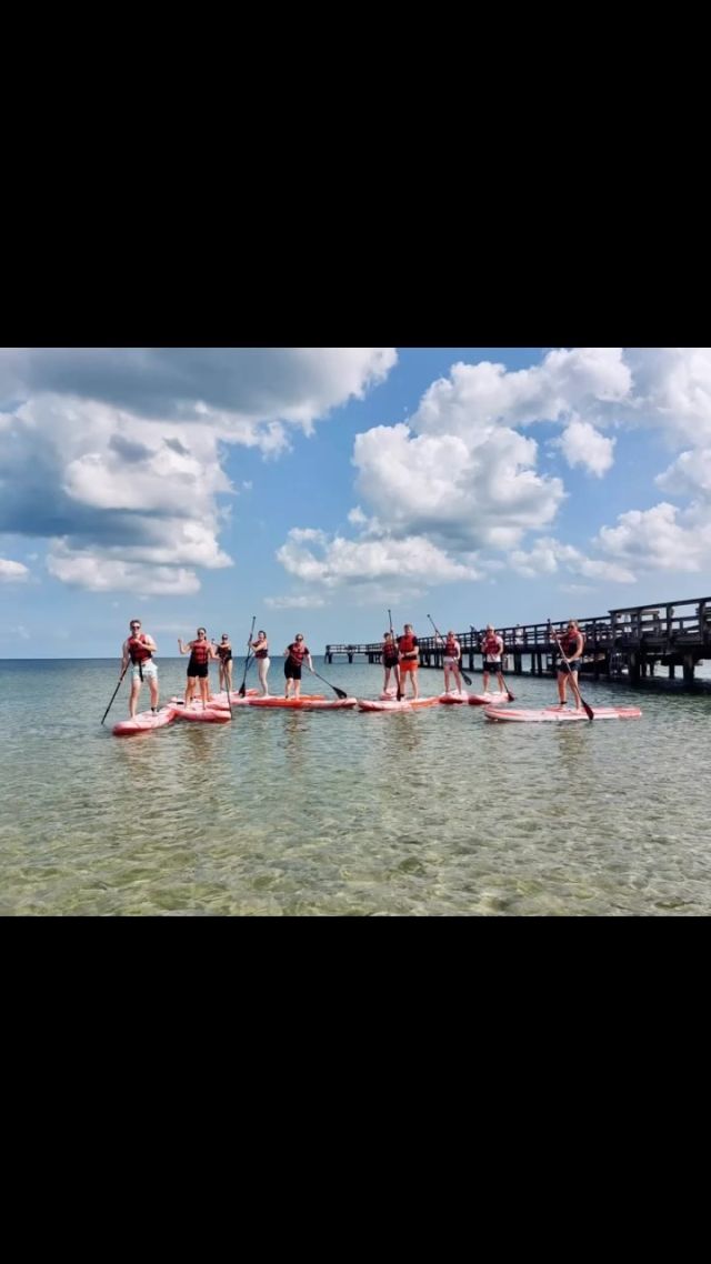 Konferens på en SUP-bräda! 
☀️
@icegroupevent #sup #paddleboarding #visitskane #konferensaktivitet #eventspirit
